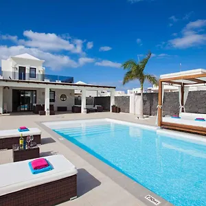 https://villa-fito.in-canary-islands.com
