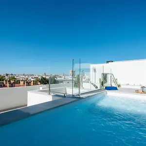 https://sercotel-sevilla-guadalquivir-suites.es-andalucia.com